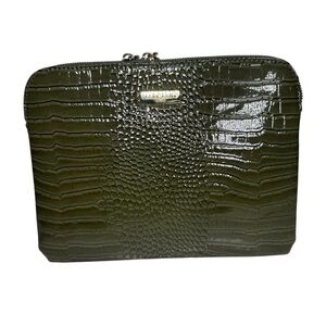 Marciano Guess Green Crocodile-Embossed Cosmetic Case – Two Interior Pockets